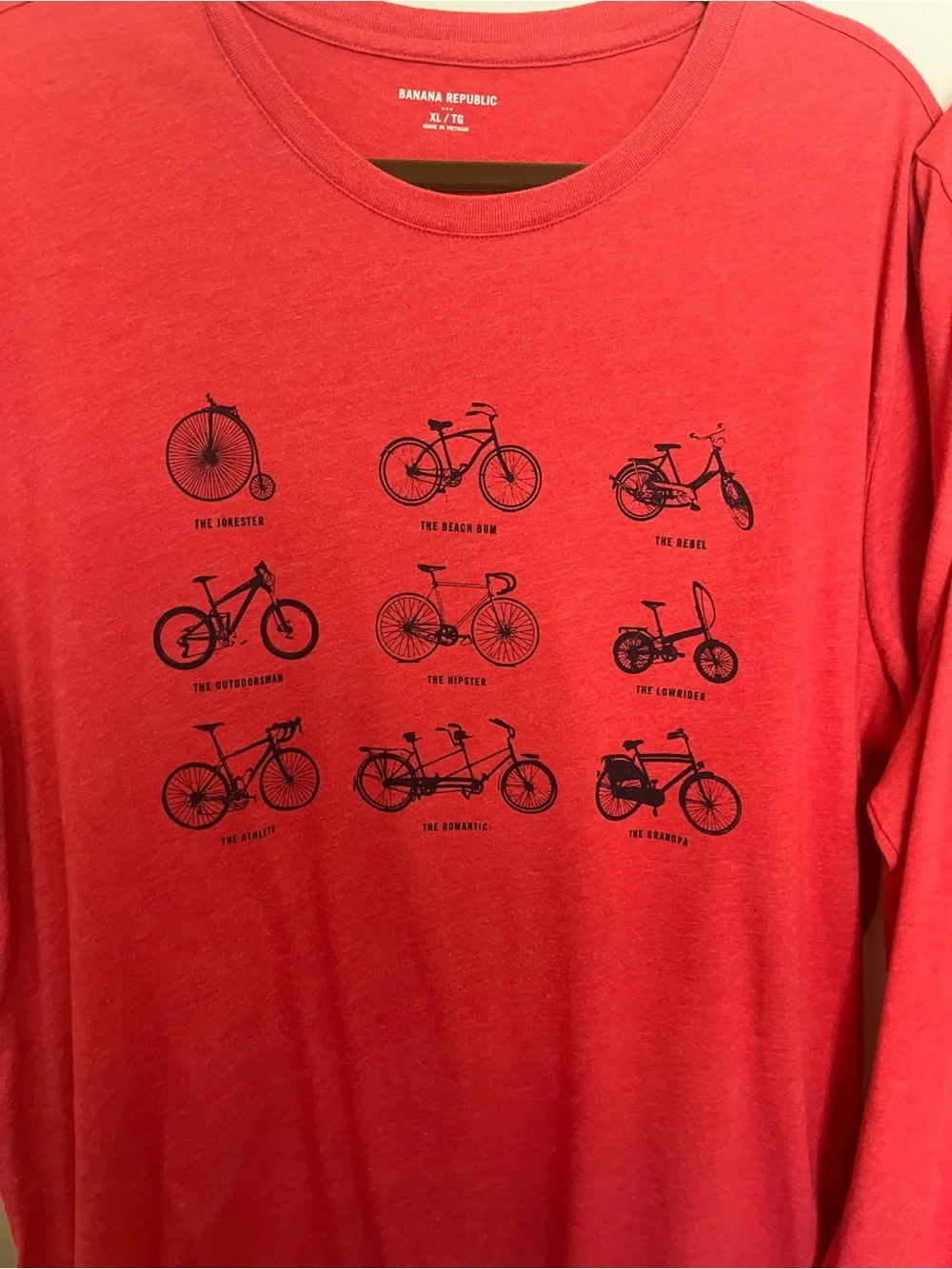 Bundle of Banana Republic Red Graphic Tees — Surf & Bicycle Designs XL